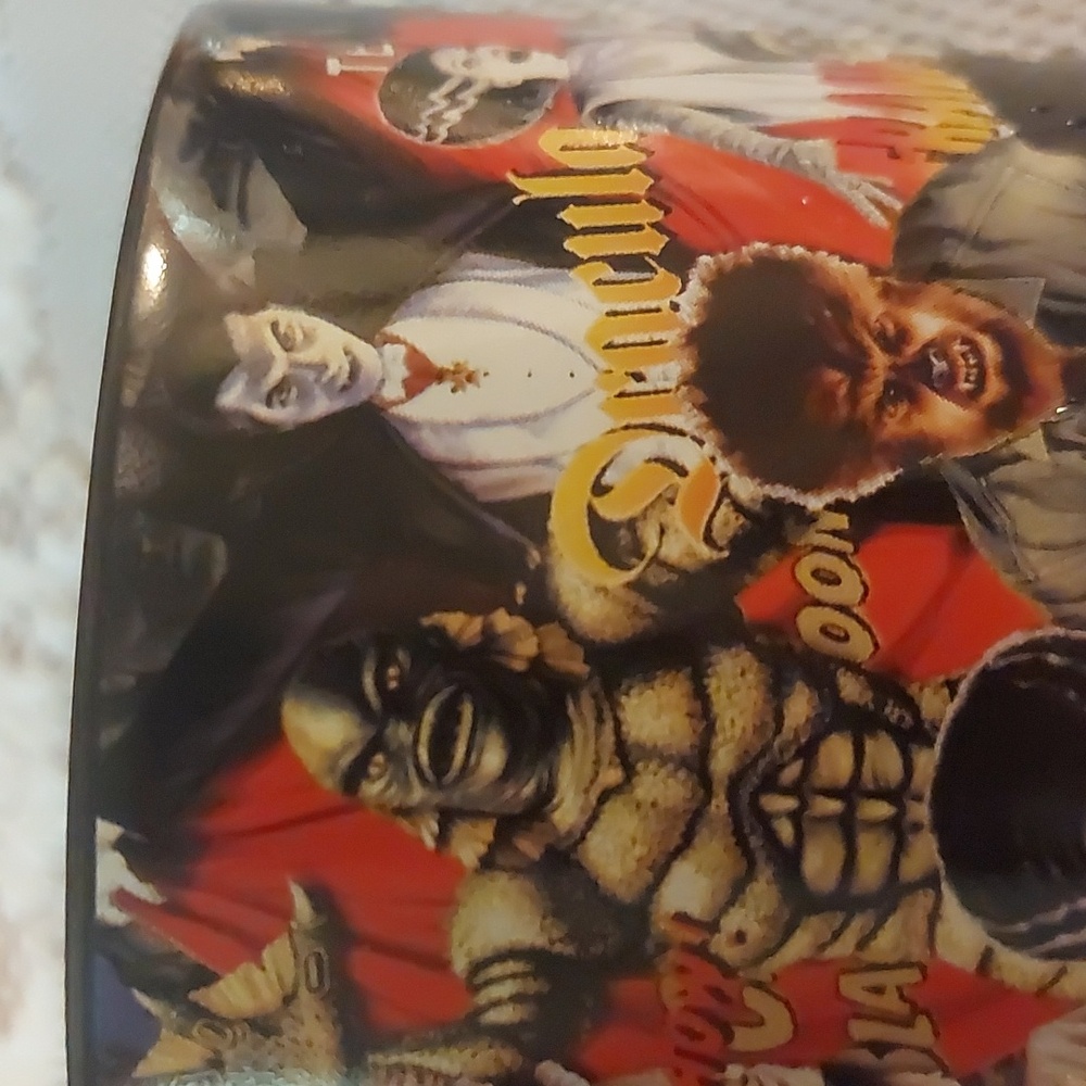 Universal Studios Monsters Horror 20 oz Mug - Picture 10 of 16